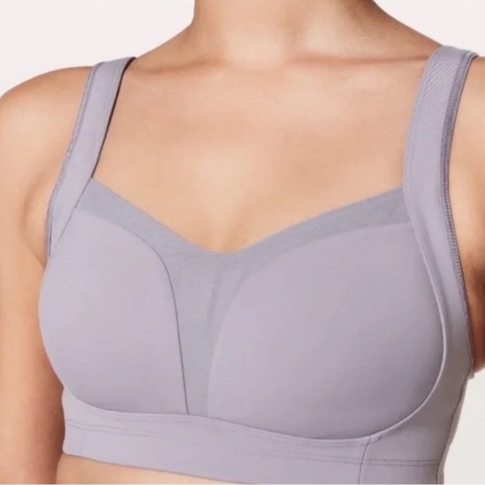 Lululemon Ta Ta Tamer sport bra - Picture 6 of 6